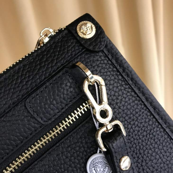 Picture of Versace Wallets _SKUfw104141354fw